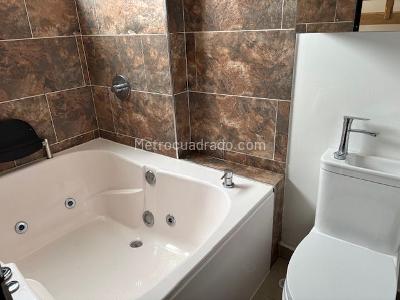 Apartamento de 2 alcobas en venta en Cedritos Alameda, Bogotá, 81 m² · foto 9 de 14