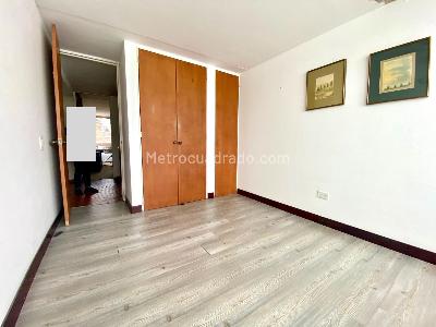 Casa de 5 alcobas en venta en Niza Antigua, Bogotá, 371 m² · foto 16 de 20