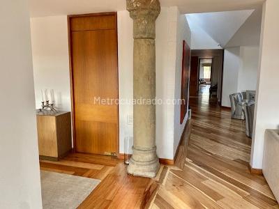 Apartamento de 2 alcobas en venta en Chico Norte Iii Sector, Bogotá, 220 m² · foto 8 de 20