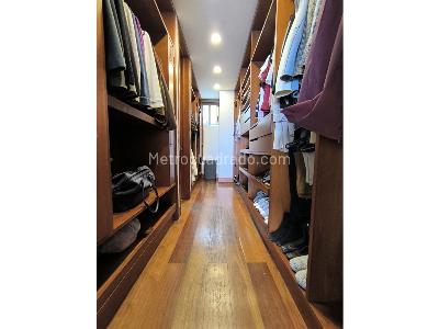Apartamento de 3 alcobas en venta en Bosque Medina, Bogotá, 458 m² · foto 17 de 20