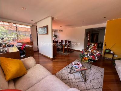 Apartamento de 3 alcobas en venta en Chico Navarra, Bogotá, 146 m² · foto 5 de 20
