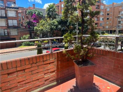 Apartamento de 3 alcobas en venta en Chico Navarra, Bogotá, 146 m² · foto 8 de 20