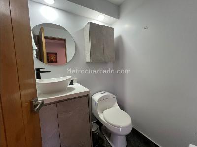 Apartamento de 3 alcobas en venta en Chico Navarra, Bogotá, 146 m² · foto 10 de 20