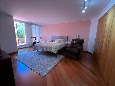 Apartamento de 3 alcobas en venta en Chico Navarra, Bogotá, 146 m² · foto 18 de 20