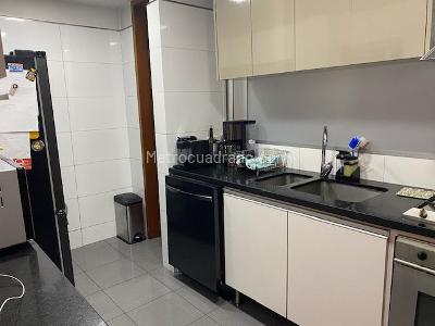 Apartamento en venta en Los Rosales Reservado, Bogotá · foto 10 de 20