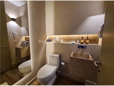Apartamento de 3 alcobas en venta en El Virrey, Bogotá, 228 m² · foto 14 de 17