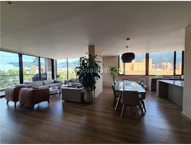Apartamento de 3 alcobas en venta en El Virrey, Bogotá, 228 m² · foto 6 de 17