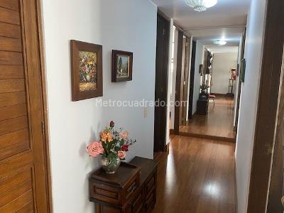 Apartamento en venta en Cedro Narvaez, Bogotá · foto 10 de 19