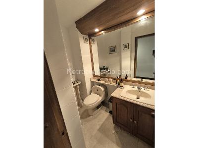 Apartamento de 4 alcobas en venta en Chico Navarra, Bogotá, 400 m² · foto 9 de 20