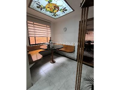 Apartamento de 4 alcobas en venta en Chico Navarra, Bogotá, 400 m² · foto 17 de 20