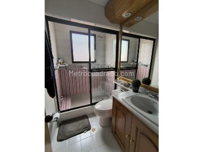 Apartamento de 4 alcobas en venta en Chico Navarra, Bogotá, 400 m² · foto 19 de 20