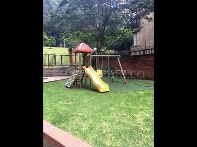 Apartamento de 3 alcobas en arriendo en Serramonte, Bogotá, 220 m² · foto 19 de 20
