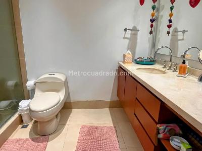 Apartamento de 3 alcobas en arriendo en Serramonte, Bogotá, 220 m² · foto 12 de 20