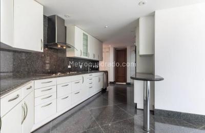 Apartamento en venta en Chico, Bogotá · foto 5 de 16