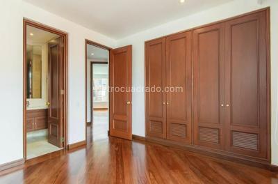 Apartamento en venta en Chico, Bogotá · foto 8 de 16