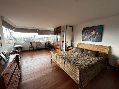 Apartamento de 2 alcobas en venta en Refugio Alto, Bogotá, 177 m² · foto 12 de 20