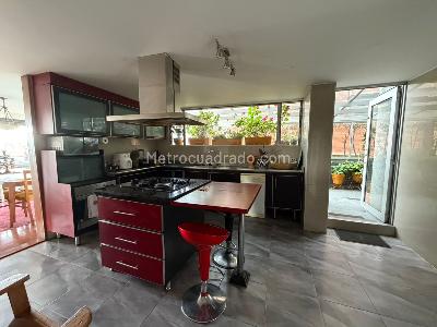 Apartamento de 2 alcobas en venta en Refugio Alto, Bogotá, 177 m² · foto 17 de 20