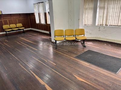 Casa de 5 alcobas en venta en Teusaquillo, Bogotá, 376 m² · foto 3 de 8