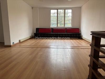 Casa de 5 alcobas en venta en Teusaquillo, Bogotá, 396 m² · foto 8 de 9