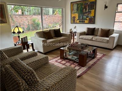 Casa de 3 alcobas en venta en Niza, Bogotá, 450 m² · foto 10 de 11