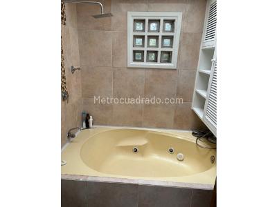 Casa de 3 alcobas en venta en Niza, Bogotá, 450 m² · foto 11 de 11