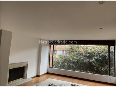 Apartamento de 3 alcobas en venta en Los Rosales, Bogotá, 221 m² · foto 8 de 10