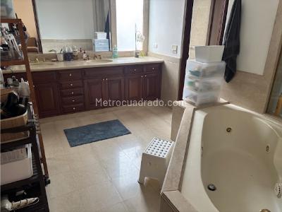 Casa de 3 alcobas en venta en Bosque Medina, Bogotá, 320 m² · foto 14 de 14