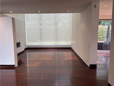 Casa de 4 alcobas en venta en Guaymaral, Bogotá, 419 m² · foto 2 de 18