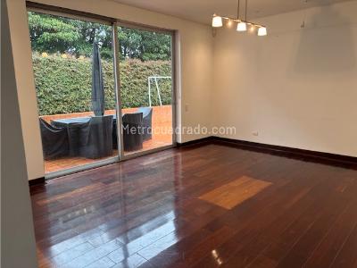 Casa de 4 alcobas en venta en Guaymaral, Bogotá, 419 m² · foto 3 de 18