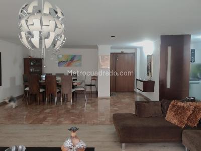Apartamento en venta en Chico San Patricio, Bogotá · foto 4 de 17