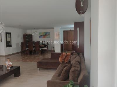 Apartamento de 2 alcobas en venta en San Patricio, Bogotá, 153 m² · foto 8 de 20