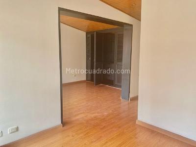 Casa en venta en Santa Barbara Central, Bogotá · foto 18 de 20