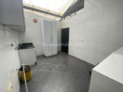 Casa en venta en Santa Barbara Central, Bogotá · foto 7 de 20