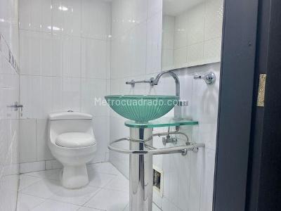 Casa en venta en Santa Barbara Central, Bogotá · foto 10 de 20