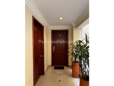 Apartamento de 3 alcobas en venta en Chico Reservado, Bogotá, 225 m² · foto 6 de 13