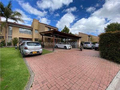 Casa de 4 alcobas en venta en San Simon, Chía, 308 m² · foto 7 de 20