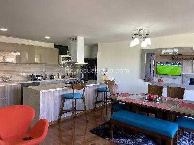 Apartamento en venta en Mazuren, Bogotá · foto 3 de 18