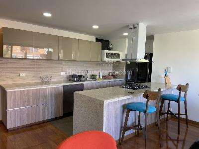 Apartamento de 3 alcobas en venta en Mazuren, Bogotá, 102 m² · foto 6 de 18