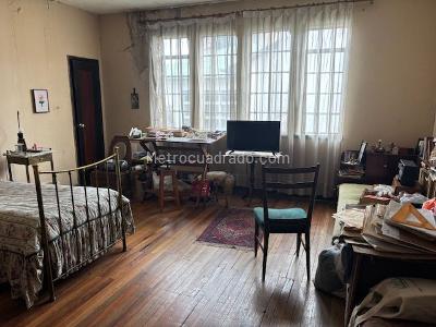 Casa de 5 alcobas en venta en Quinta Camacho, Bogotá, 746 m² · foto 7 de 15
