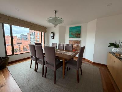 Apartamento de 3 alcobas en venta en Chico Iii, Bogotá, 200 m² · foto 5 de 20