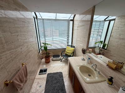 Apartamento de 3 alcobas en venta en Chico Iii, Bogotá, 200 m² · foto 17 de 20