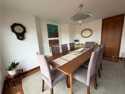Apartamento de 3 alcobas en venta en Chico Iii, Bogotá, 220 m² · foto 10 de 20