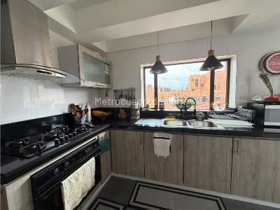 Apartamento de 3 alcobas en venta en Chico Iii, Bogotá, 220 m² · foto 11 de 20