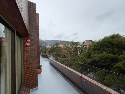 Apartamento de 3 alcobas en venta en Chico Iii, Bogotá, 220 m² · foto 15 de 20