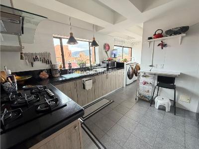 Apartamento de 3 alcobas en venta en Chico Iii, Bogotá, 220 m² · foto 17 de 20