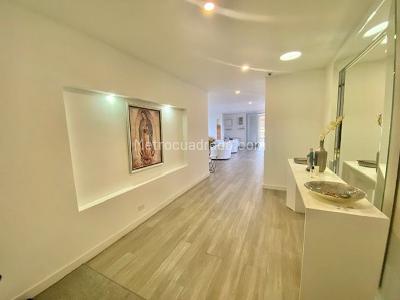 Apartamento en venta en Cerros De Suba, Bogotá · foto 2 de 20