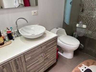 Casa en venta en Chico Navarra, Bogotá · foto 7 de 10