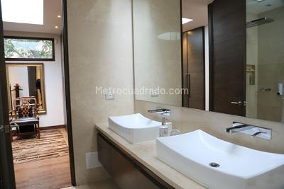 Casa de 3 alcobas en venta en Santa Ana Oriental, Bogotá, 500 m² · foto 4 de 11