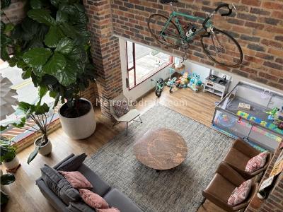 Casa de 3 alcobas en venta en Chico Navarra, Bogotá, 230 m² · foto 2 de 14
