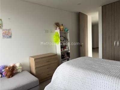 Apartamento de 3 alcobas en venta en Gratamira, Bogotá, 122 m² · foto 13 de 20